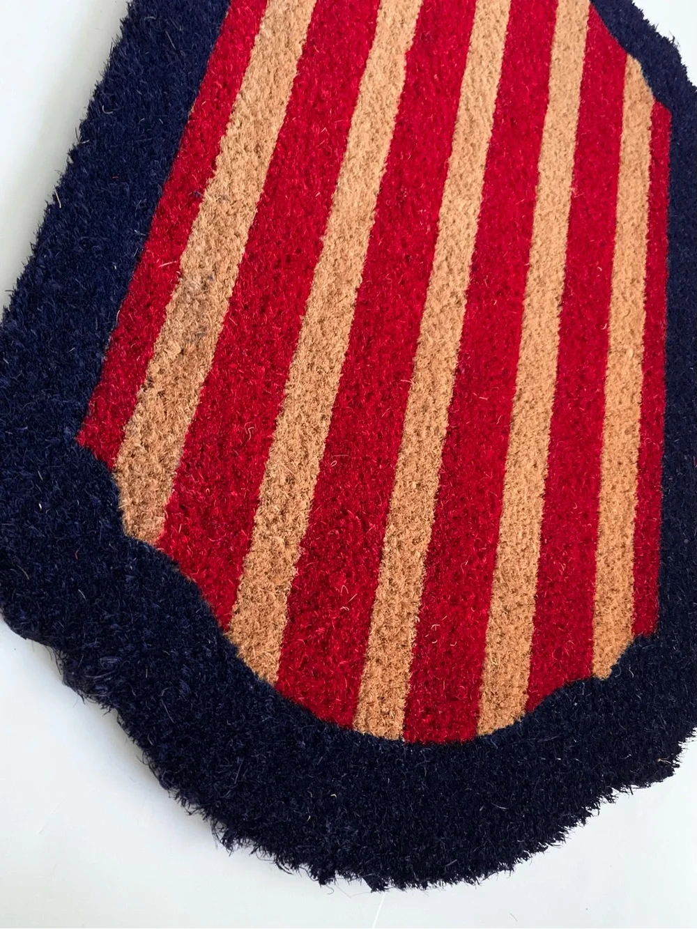 Outdoor doormat red stripe navy trim